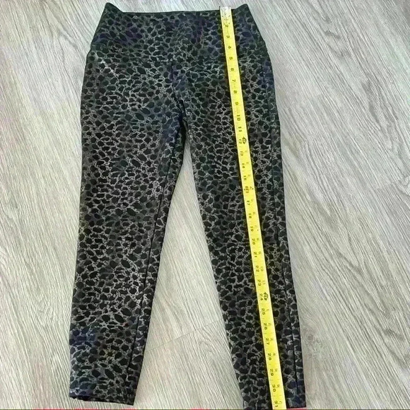 LUXE  SLIM GOLD ANIMAL PRINT LEGGINS SIZE SMALL - Picture 4 of 7
